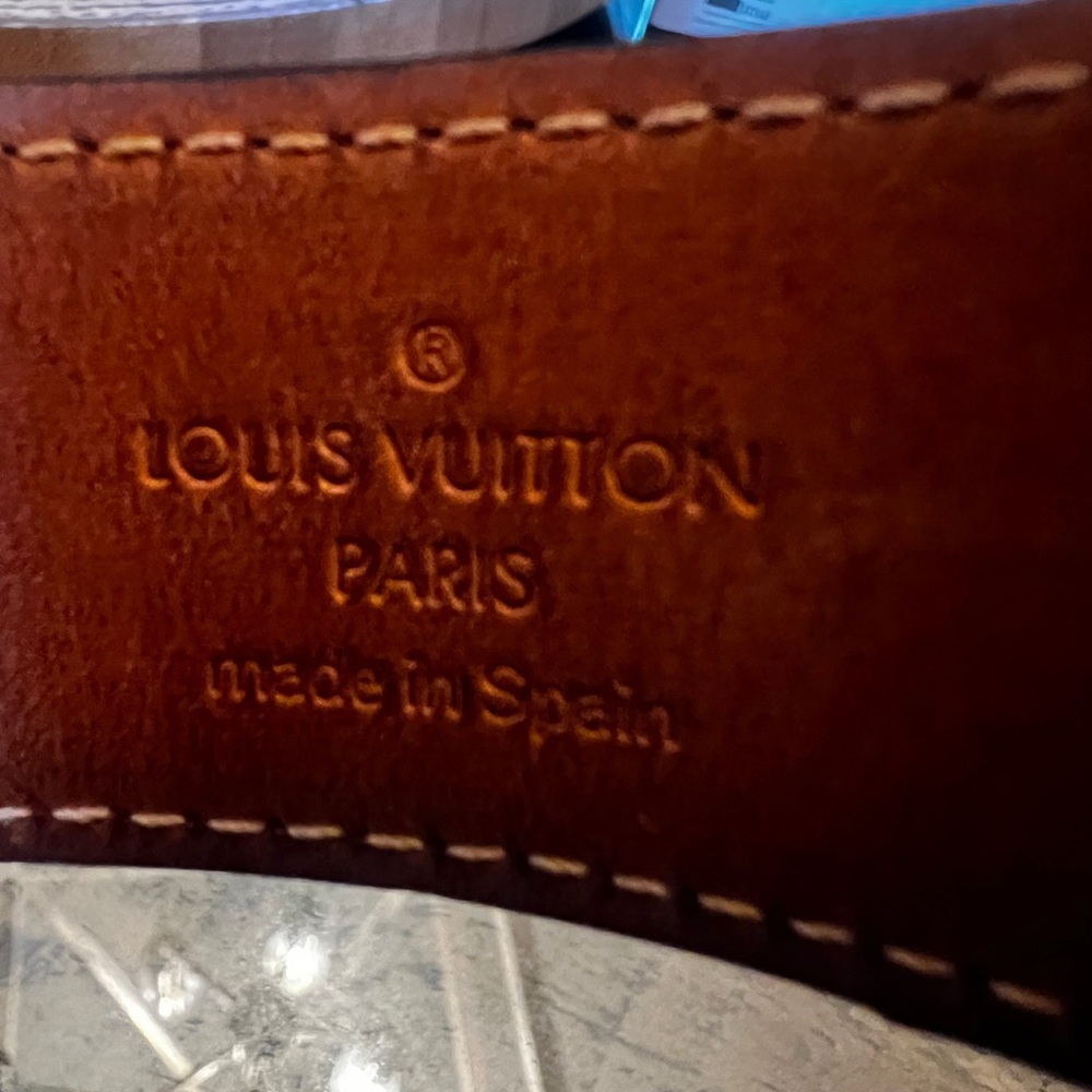 Louis Vuitton leather cuff - Picture 3 of 8